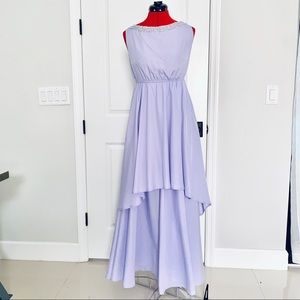 Maternity lilac dress.